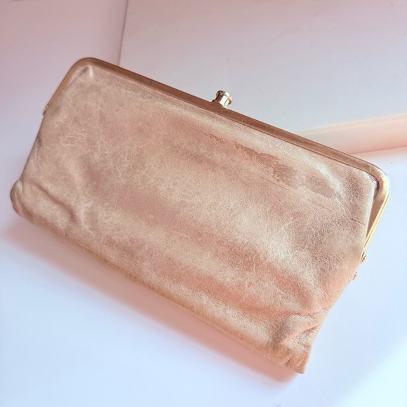 Hobo Lauren Clutch Wallet - Picture 1 of 10